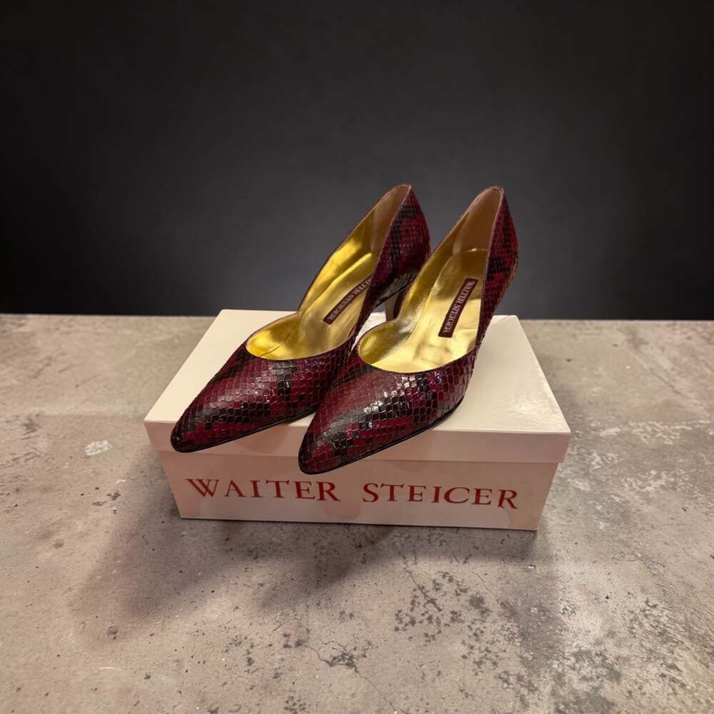 Walter Steiger Vintage Burgundy Snakeskin Leather Pointed Pumps Size 7B